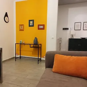 https://laghirla-appartamento-adiacenze-centro-storico.emilia-romagnahotels.net